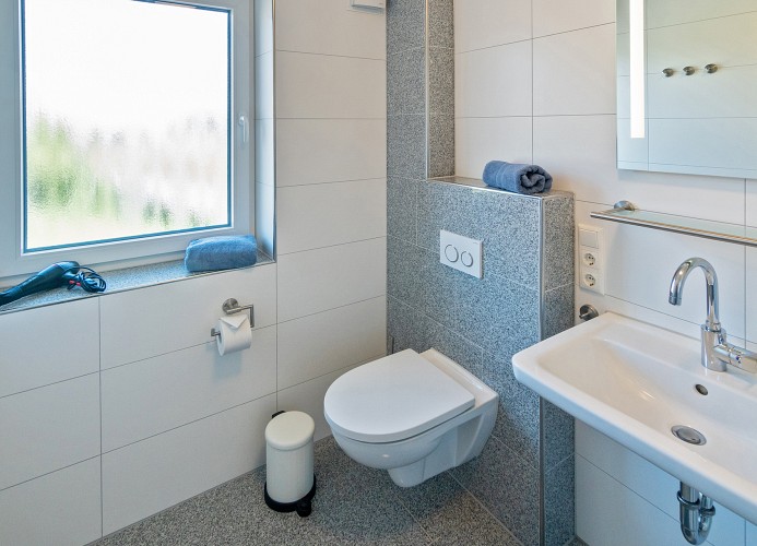 Bellevue - Bad/WC 3 (1.OG)
