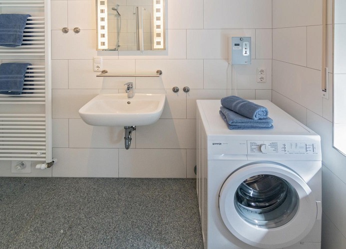 Adlon - Bad/WC 2